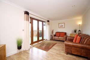 Lounge- click for photo gallery